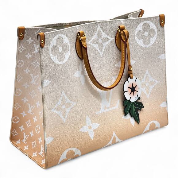 Louis Vuitton OnTheGo Tote By The Pool Monogram Giant GM Multicolor Peach Brume - Picture 2 of 10